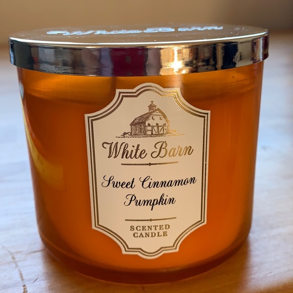 BATH & BODY WORKS Sweet Cinnamon Pumpkin Candle